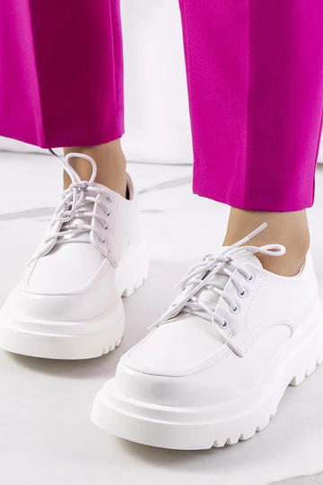 Oxfords blancs, « Nunes »