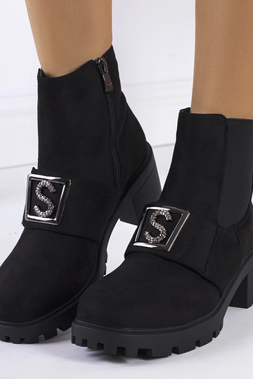 Schwarze Stiefeletten mit...