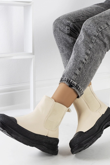 Zandkleurige schoenen van kunstleer Loree