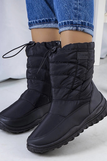 Bottes de neige noires...