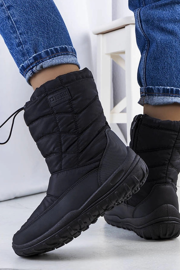 Bottes de neige noires... 2