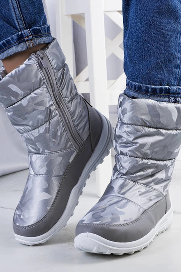 Bottes de neige grises...