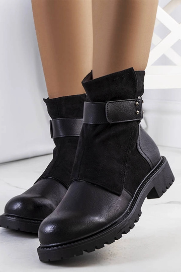 Schwarze Stiefeletten mit...