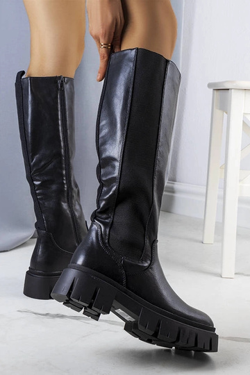 Schwarze Winterstiefel bis... 2