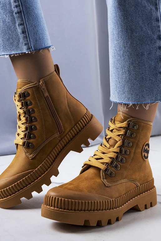 Helle braune Winterstiefel,...