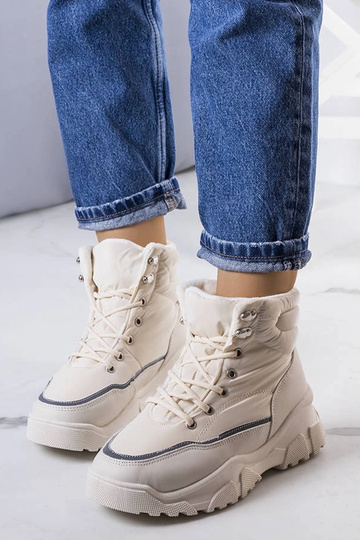 Bottes Rimu isolées couleur... 2