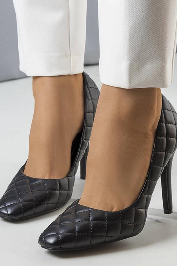 Schwarze gesteppte Pumps...