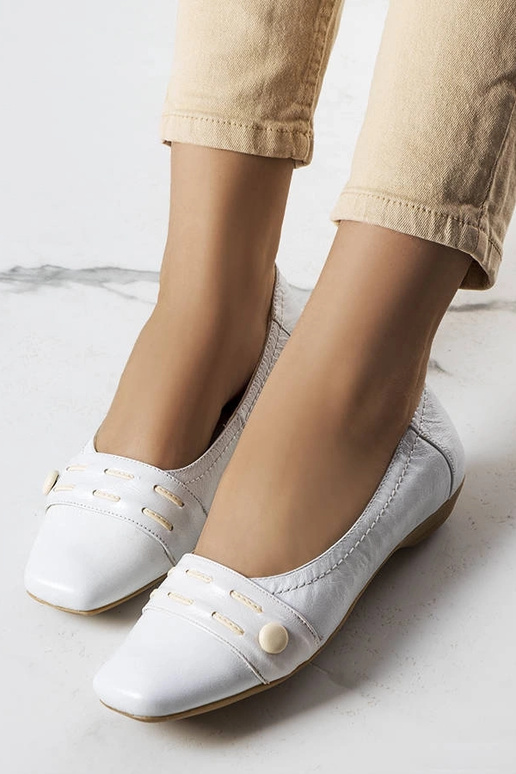 Hvide Lioma ballet lejligheder