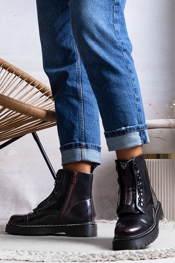 Bottes de trappeur isolées...