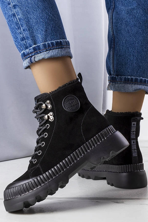 Schwarze isolierte Stiefeletten Big... Schwarze isolierte Stiefeletten Big...