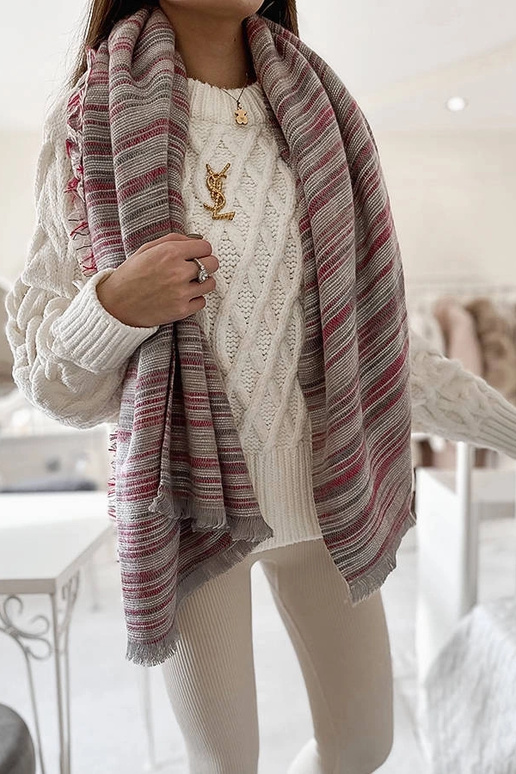 Nyomis lilla tørklæde Nyomis lilla tørklæde