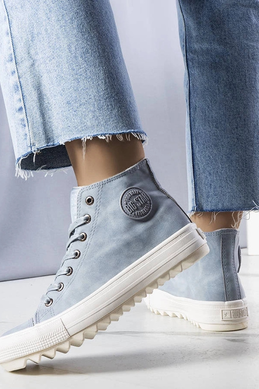 Blaue isolierte Sneakers Big Star... Blaue isolierte Sneakers Big Star...