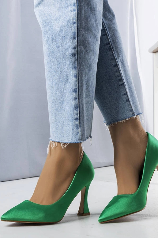 Grüne Otto Pumps mit Sanduhrabsatz Grüne Otto Pumps mit Sanduhrabsatz