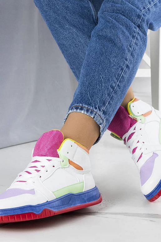 Les baskets montantes colorées... Les baskets montantes colorées...