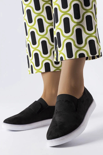 Baskets en simili daim... 2