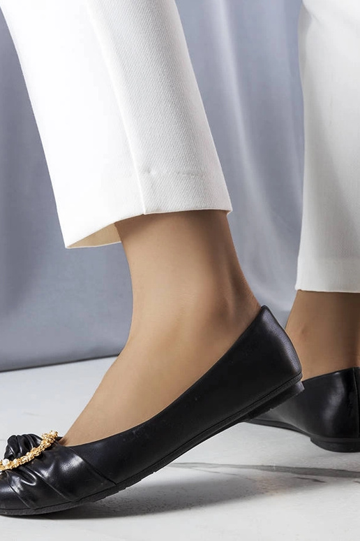 Schwarze Ballerinas mit...