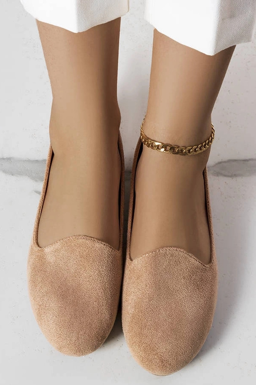 Sandfarbene Kunstvelours-Balletschuhe...