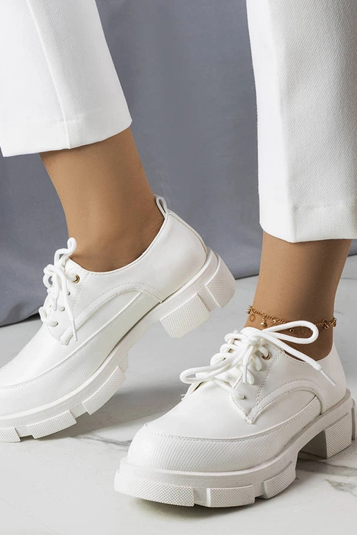 Mocassins blancs à semelle épaisse, «...