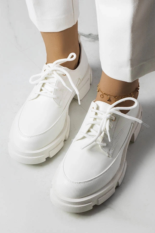 Mocassins blancs à semelle épaisse, «...