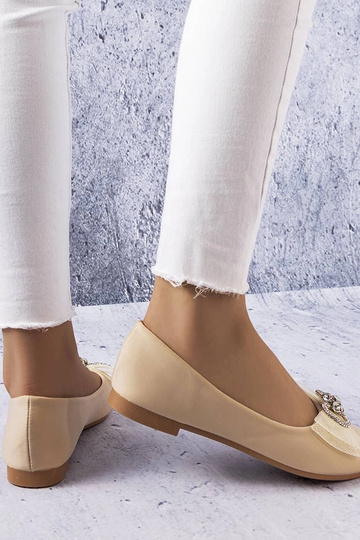 Beige Ballerinas mit Schleife und Zirkonen LaGarde 2