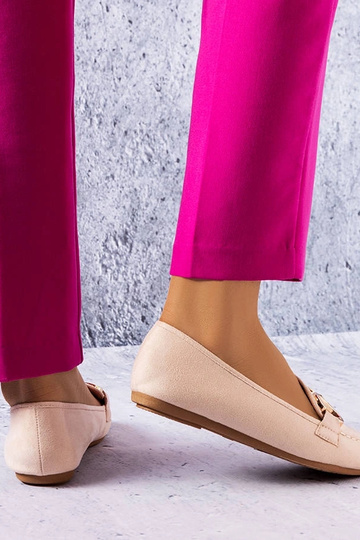 Beige klassische Slipper Pitre 2