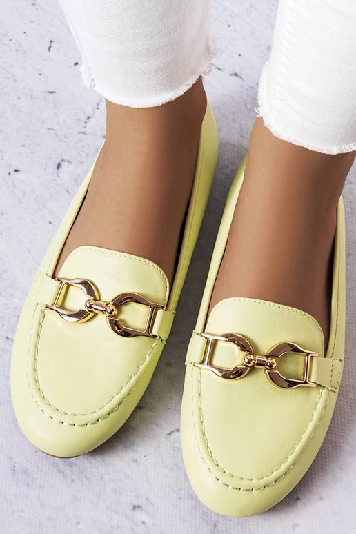 Mocassins verts avec boucle, « Sauvé »