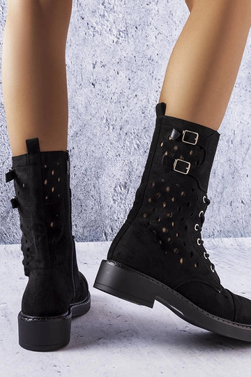 Bottines ajourées noires... 2