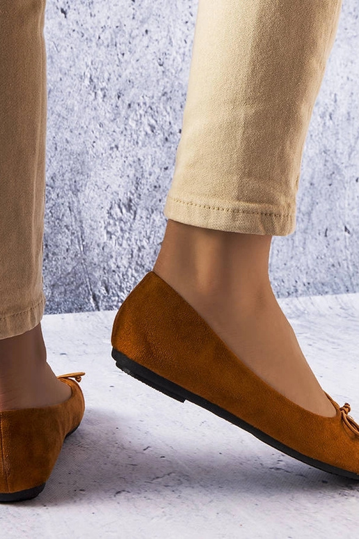 Braune Ballerinas mit Lackspitze Simard