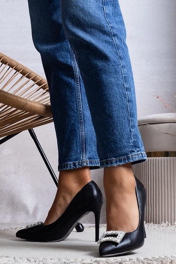 Tyson Damen Pumps aus schwarzem Lackleder 2