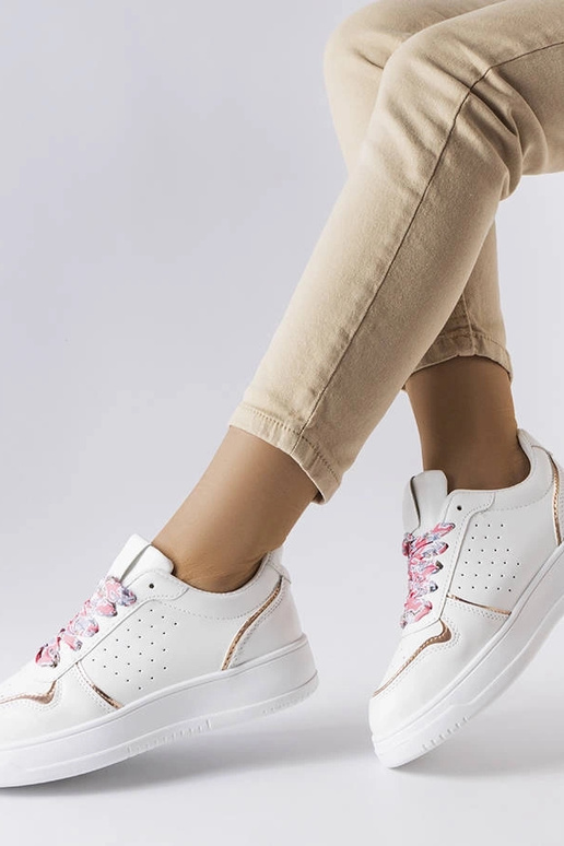 Weiße Pryor Sneakers mit Schleife Weiße Pryor Sneakers mit Schleife