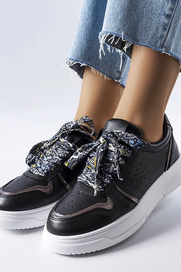 Schwarze Pryor Sneakers mit Schleife