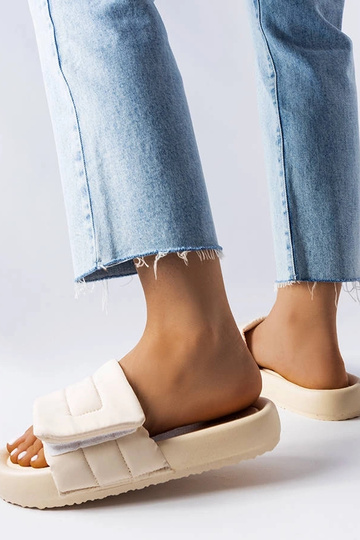 Beige flip-flops med velcrolukning Aleron 2