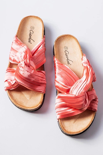 Rosa Flip-Flops verziert mit Fresne-Material 2