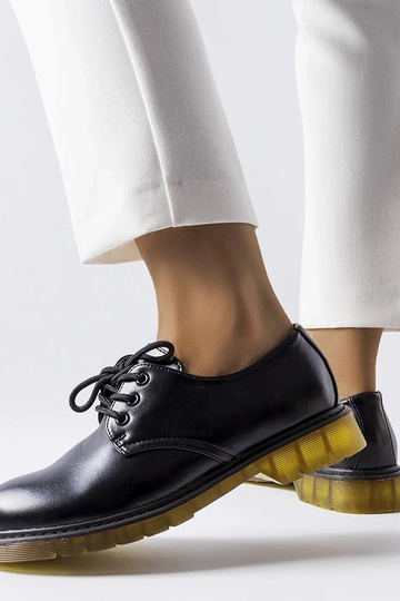 Bottes de combat noires...