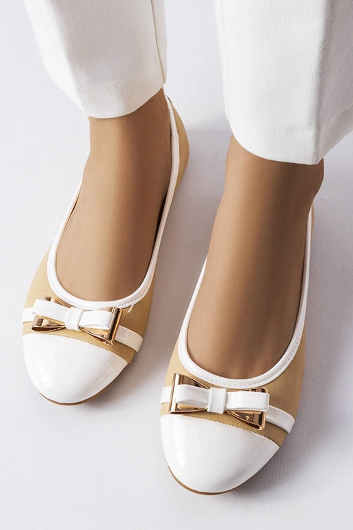 Weiß-beige Schuhe mit Schleife, „Dufour"