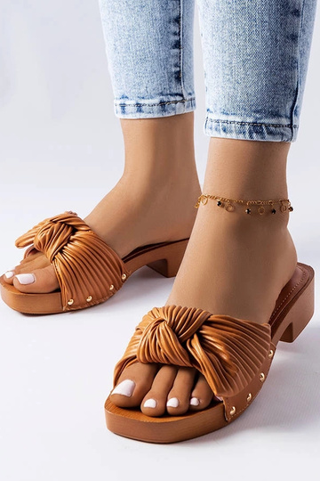 Mules à talon bas marron de...