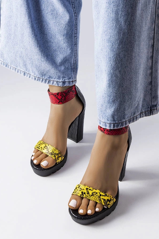 Gelbe Sandalen Knoxville mit...