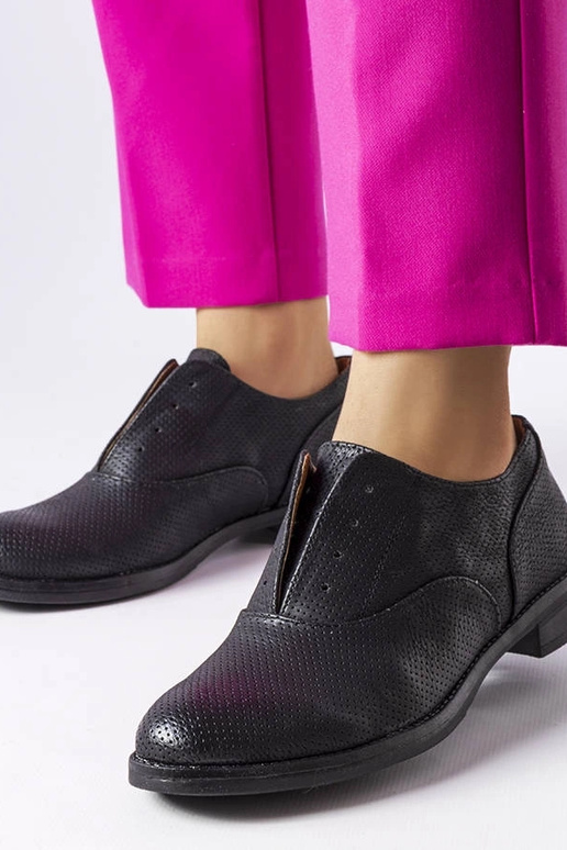 Schwarze perforierte Kairaouani-Schuhe Schwarze perforierte Kairaouani-Schuhe