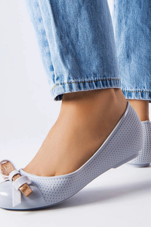 Graue Ballerinas mit...