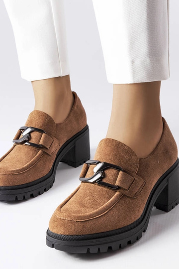 Talons hauts marron avec...