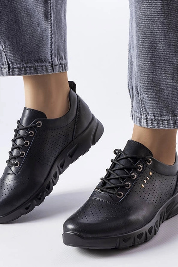 Schwarze Schuhe aus durchbrochenem Leder von Brodeur