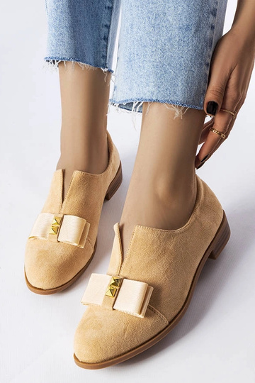 Beige Schuhe mit Schleife aus Pappel 2