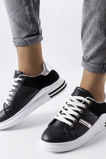 Sorte sneakers med Deans... 2