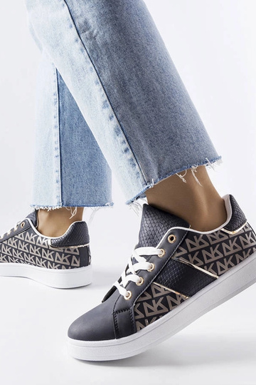 Marineblaue Sneaker verziert mit dem Bolduc-Monogramm 2
