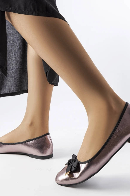 Ballerines métallisées argentées avec...