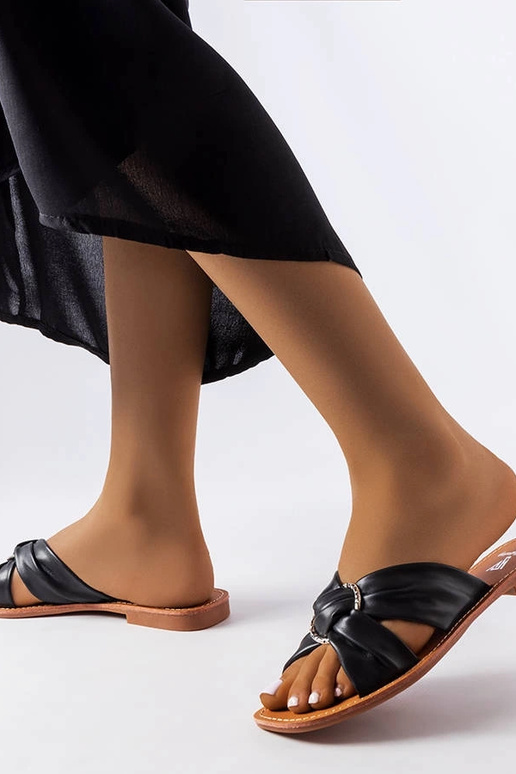 Tongs Belisarda noires élégantes