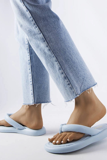 Tongs bleues épaisses... 2