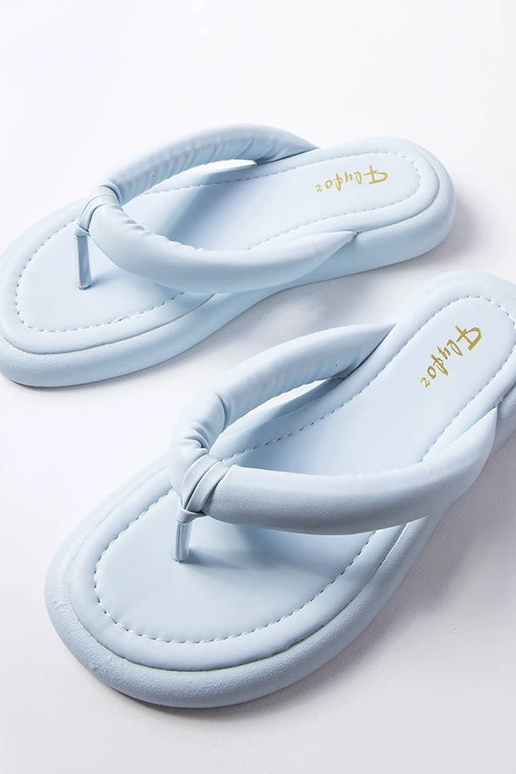 Blaue, klobige Flip-Flops von Smithfield Blaue, klobige Flip-Flops von Smithfield