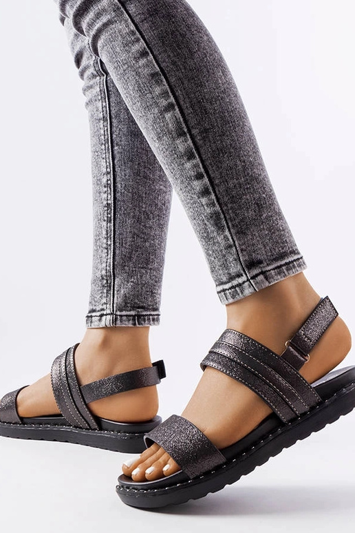 Schwarze, glänzende Felicienne-Sandalen