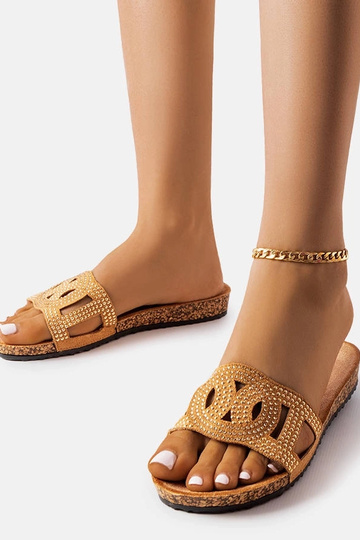 Brune flip-flops dekoreret med Lagacé rhinsten 2